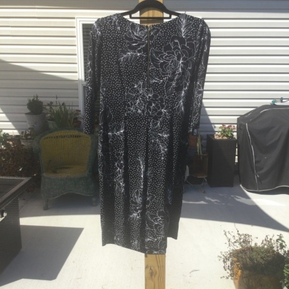 Taylor for Pea in a Pod maternity dress size small Floral Black Midi Dress s LBD - Picture 3 of 10